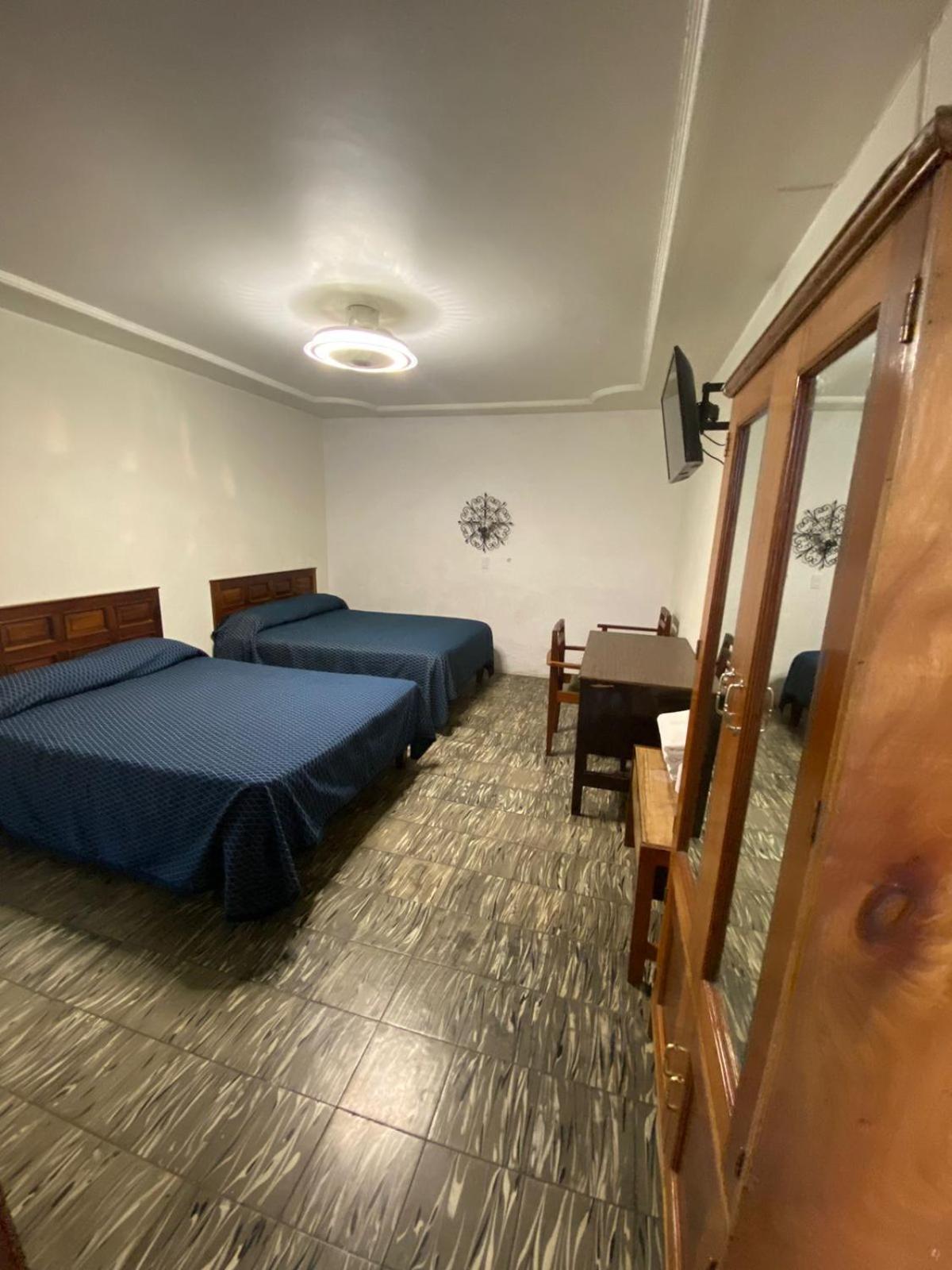 Hotel Flamingos De Ciudad Guzman Ngoại thất bức ảnh