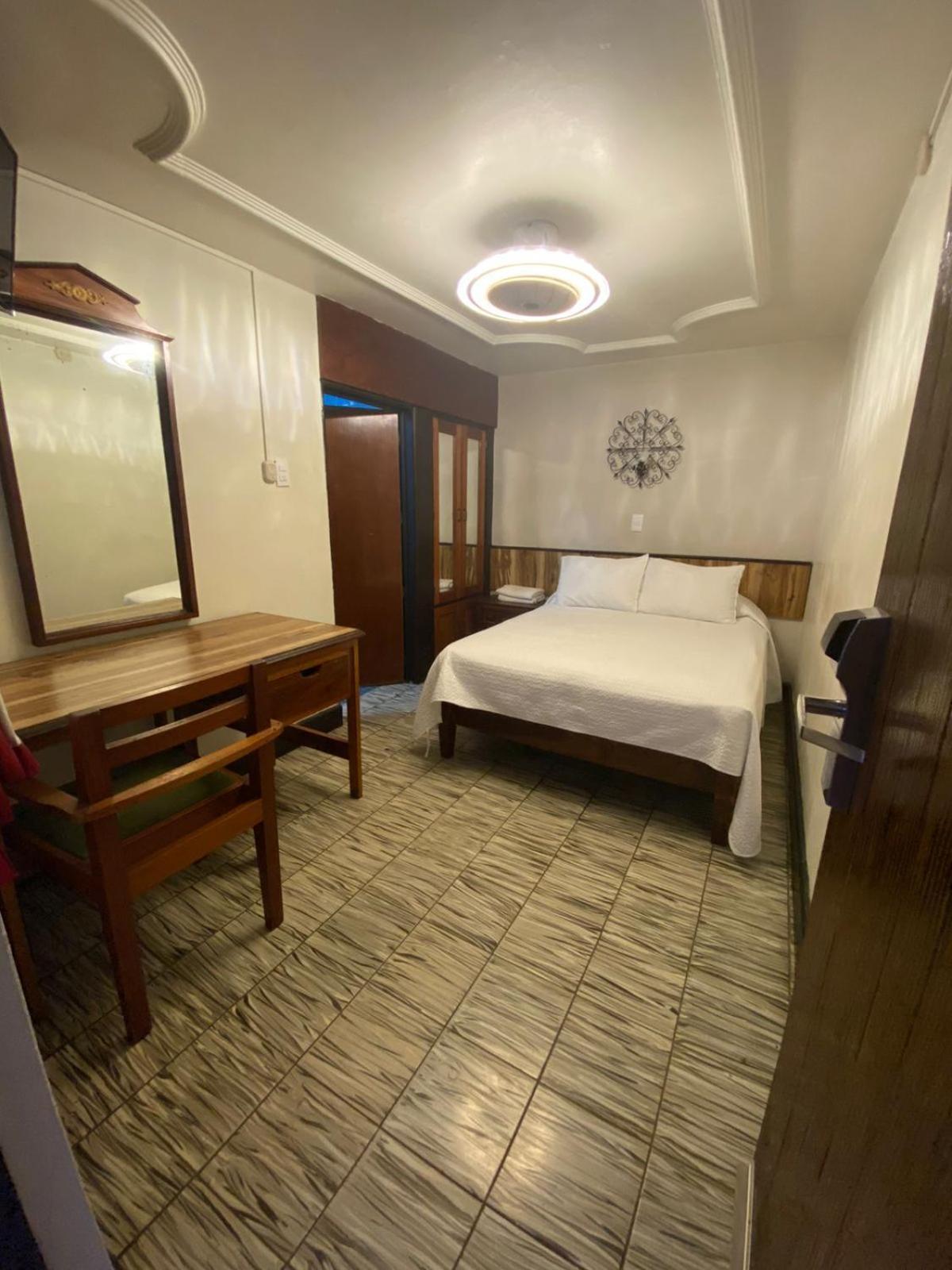 Hotel Flamingos De Ciudad Guzman Ngoại thất bức ảnh